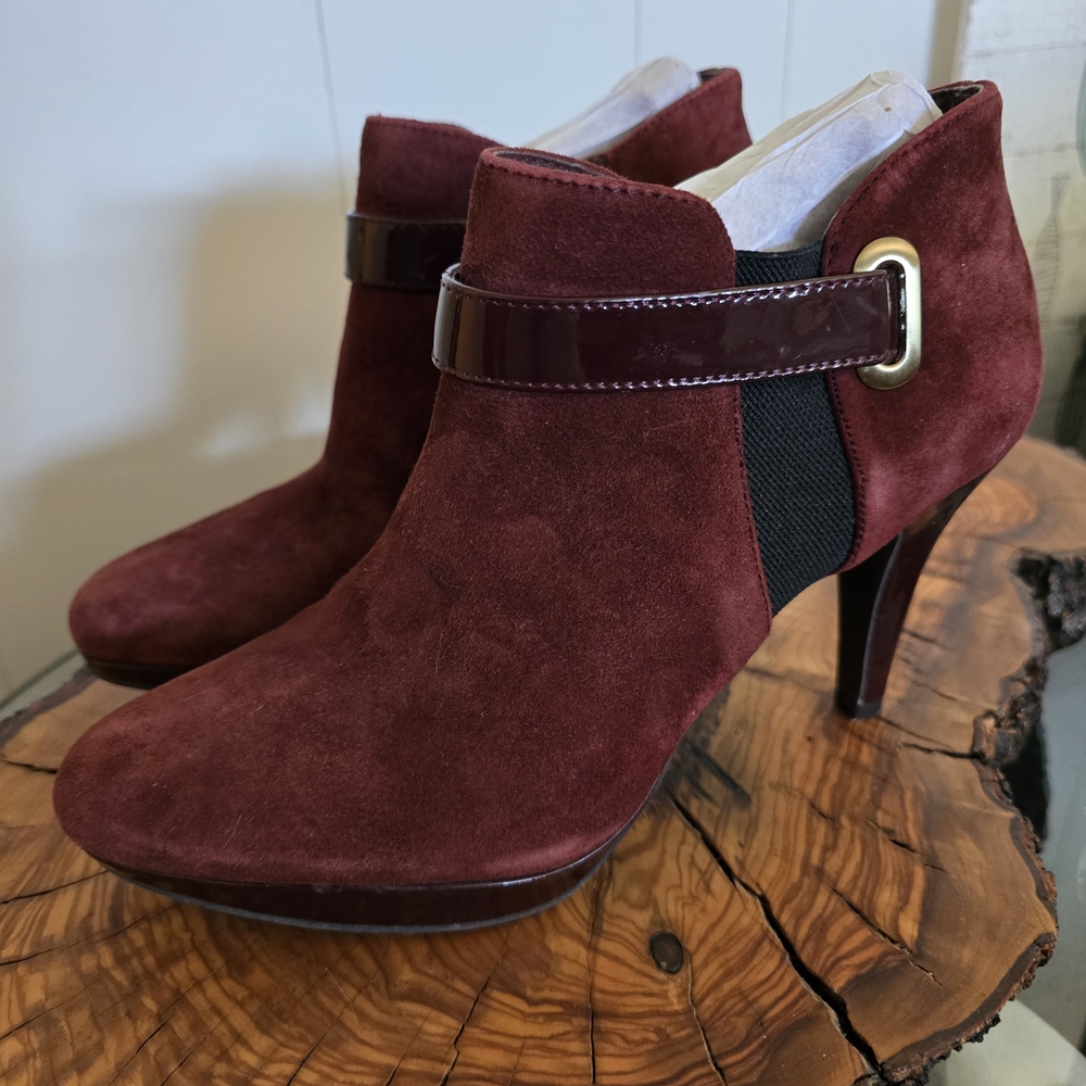 Bandolino Burgundy Heeled Boots